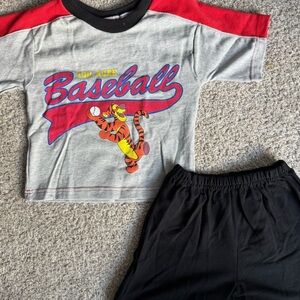 Disney Winnie The Pooh Tigger 2pc Set